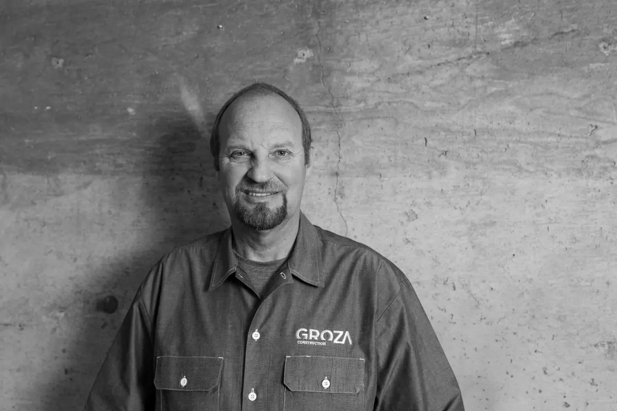 Portrait of Jody Helmuth